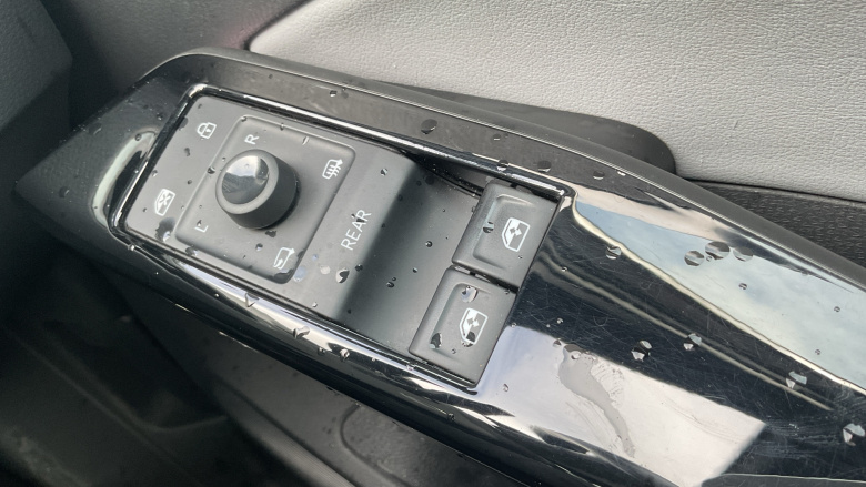 Volkswagen ID.3 150kW Business Pro Performance 58kWh 5dr Auto Electric Hatchback